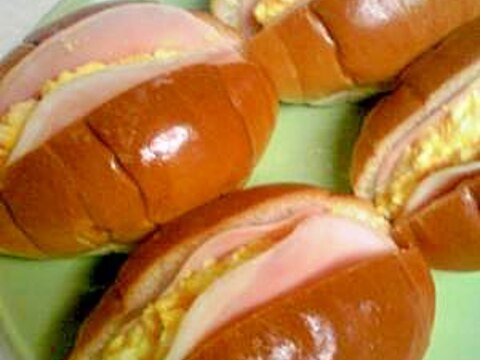 マヨたまペースト♦ハムロールパン